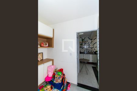 Casa à venda com 187m², 3 quartos e 2 vagasEscritório