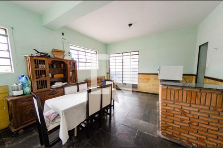 Sala de casa à venda com 2 quartos, 315m² em Alto Barroca, Belo Horizonte