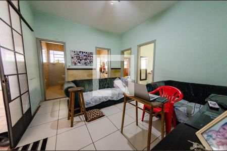 Sala 2 de casa à venda com 2 quartos, 315m² em Alto Barroca, Belo Horizonte