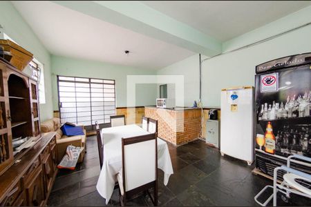 Sala de casa à venda com 2 quartos, 315m² em Alto Barroca, Belo Horizonte