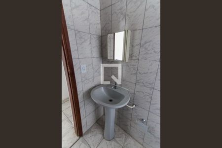 Banheiro de apartamento para alugar com 1 quarto, 50m² em Vila Medeiros, São Paulo