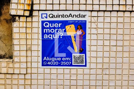 Apartamento para alugar com 70m², 2 quartos e 1 vagaFachada com Plaquinha