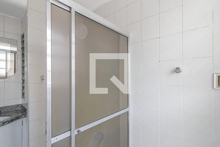 Apartamento para alugar com 100m², 2 quartos e 1 vaga Apartamento para alugar com 100m², 2 quartos e 1 vagaBanheiro da Suíte