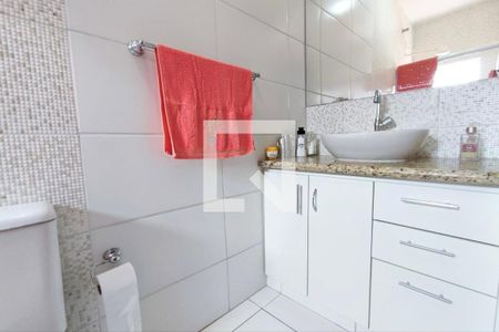 Casa à venda com 256m², 4 quartos e 3 vagasBanheiro Social