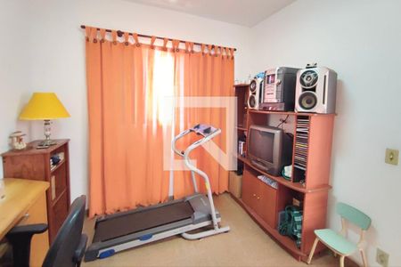 Casa à venda com 256m², 4 quartos e 3 vagasQuarto 4 - fundos