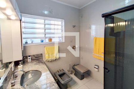 Casa à venda com 256m², 4 quartos e 3 vagasBanheiro suíte