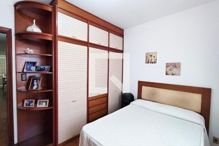 Casa à venda com 256m², 4 quartos e 3 vagasQuarto 3