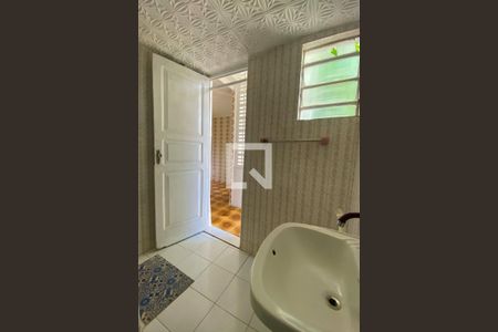 Apartamento para alugar com 65m², 3 quartos e sem vaga Apartamento para alugar com 65m², 3 quartos e sem vagaBanheiro