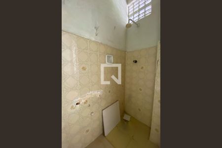 Apartamento para alugar com 65m², 3 quartos e sem vaga Apartamento para alugar com 65m², 3 quartos e sem vagaBanheiro de serviço