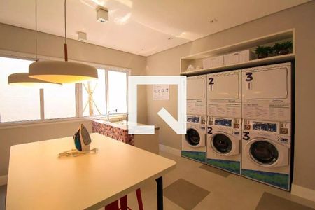 Apartamento para alugar com 34m², 2 quartos e sem vaga Apartamento para alugar com 34m², 2 quartos e sem vagaLavanderia