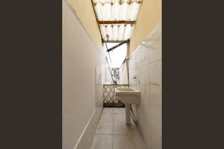 Casa para alugar com 90m², 2 quartos e 1 vagaÁrea de serviço