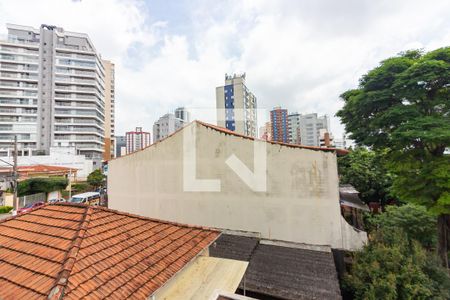 Casa à venda com 220m², 3 quartos e 4 vagas Casa à venda com 220m², 3 quartos e 4 vagasVista