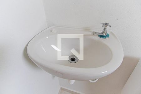 Banheiro de kitnet/studio para alugar com 1 quarto, 35m² em Bangú, Santo André