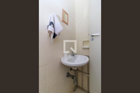 Apartamento à venda com 137m², 3 quartos e 2 vagasBanheiro de Serviço