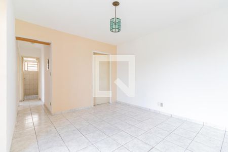 Sala de apartamento para alugar com 2 quartos, 70m² em Jardim Lallo, São Paulo