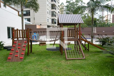 Apartamento para alugar com 104m², 2 quartos e 2 vagas Apartamento para alugar com 104m², 2 quartos e 2 vagasÁrea comum - Playground