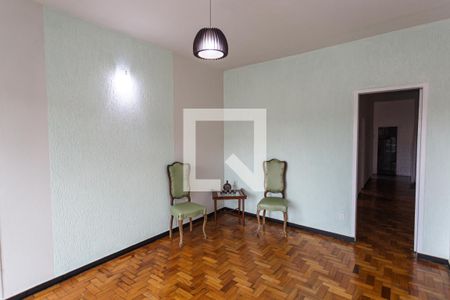 Sala de casa à venda com 5 quartos, 300m² em Pompéia, Belo Horizonte