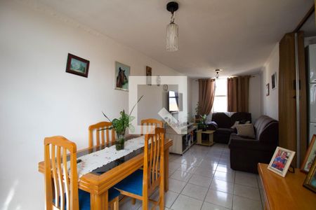 Sala de apartamento à venda com 2 quartos, 56m² em Conjunto Residencial José Bonifácio, São Paulo