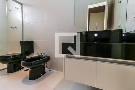 Apartamento à venda com 473m², 3 quartos e 5 vagasBanheiro Escritório / Suíte 1