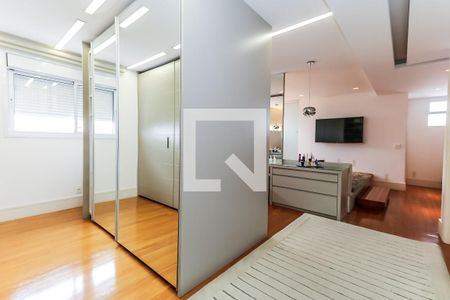 Apartamento à venda com 473m², 3 quartos e 5 vagasCloset Suíte Master