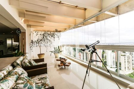 Apartamento à venda com 473m², 3 quartos e 5 vagasVaranda 2