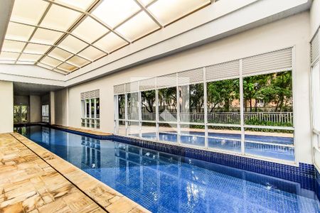 Apartamento à venda com 473m², 3 quartos e 5 vagasÁrea Comum - Piscina Coberta