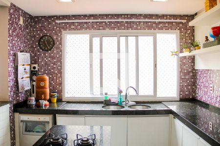 Cozinha de apartamento à venda com 2 quartos, 140m² em Santa Maria, São Caetano do Sul