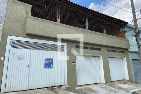 Casa para alugar com 260m², 3 quartos e 3 vagasFachada