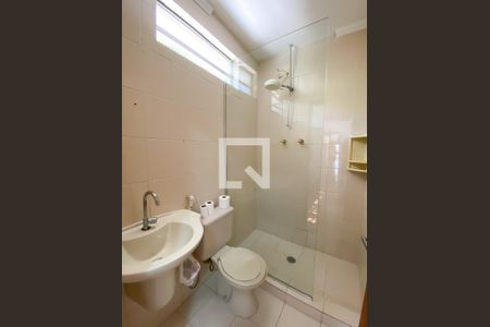 Casa para alugar com 260m², 3 quartos e 3 vagasBanheiro da Suíte