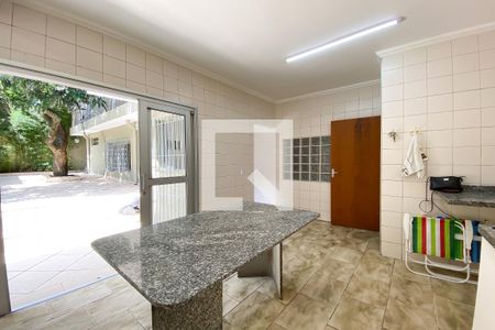Casa para alugar com 260m², 3 quartos e 3 vagasCozinha