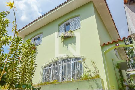 Casa à venda com 400m², 4 quartos e 4 vagasFachada