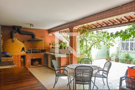 Casa à venda com 400m², 4 quartos e 4 vagasChurrasqueira