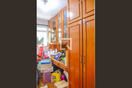 Casa à venda com 400m², 4 quartos e 4 vagasEscritório