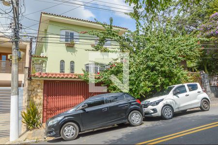 Casa à venda com 400m², 4 quartos e 4 vagasFachada