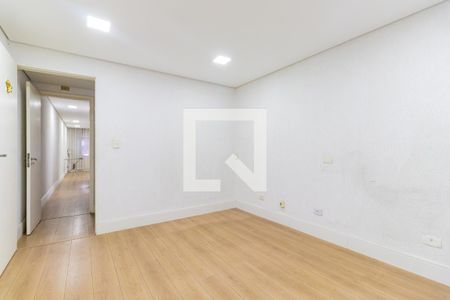 Quarto 1 de casa à venda com 4 quartos, 160m² em Jardim Três Marias, São Paulo