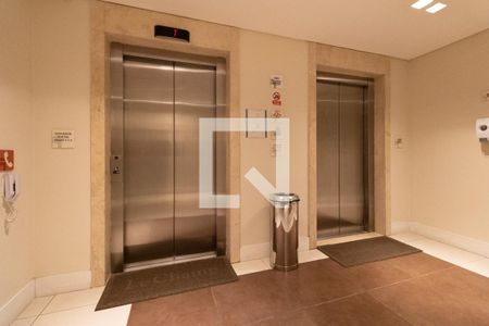 Apartamento para alugar com 68m², 2 quartos e 1 vagaHall social