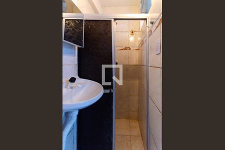 Banheiro de apartamento para alugar com 2 quartos, 33m² em Engenho Velho da Federacao, Salvador