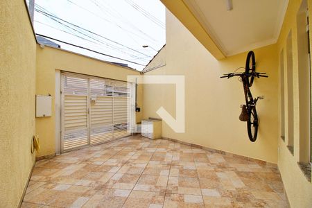 Garagem de casa à venda com 2 quartos, 60m² em Utinga, Santo André