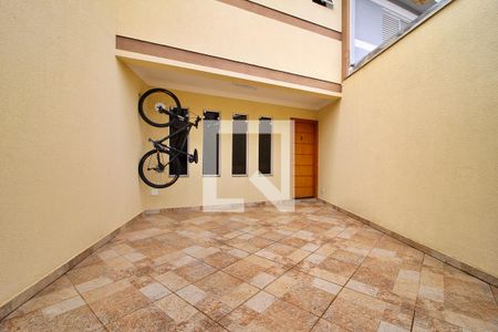 Garagem de casa à venda com 2 quartos, 60m² em Utinga, Santo André