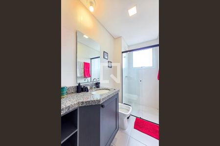 Apartamento para alugar com 65m², 2 quartos e 1 vaga Apartamento para alugar com 65m², 2 quartos e 1 vagaBanheiro