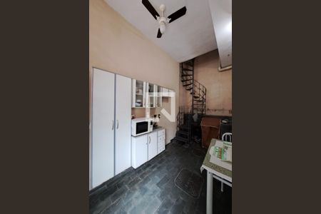 Casa à venda com 140m², 2 quartos e 1 vagaÁrea de Serviço