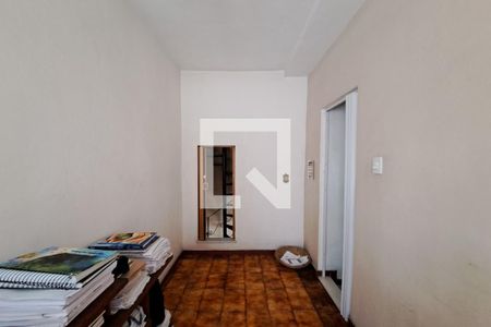 Casa à venda com 140m², 2 quartos e 1 vagaEscritório