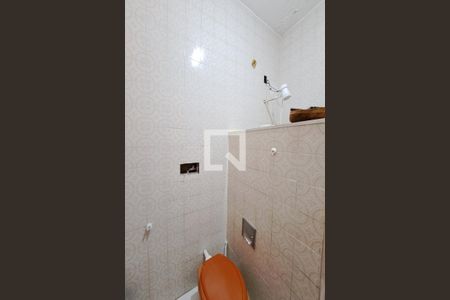 Casa à venda com 140m², 2 quartos e 1 vagaBanheiro Social