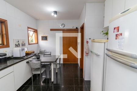 Casa à venda com 400m², 4 quartos e 3 vagasCozinha