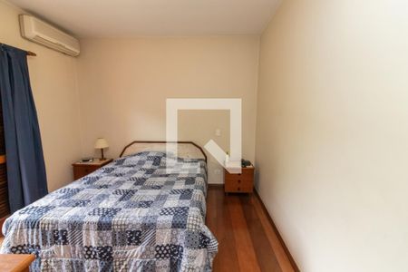 Casa à venda com 400m², 4 quartos e 3 vagasSuite Master 