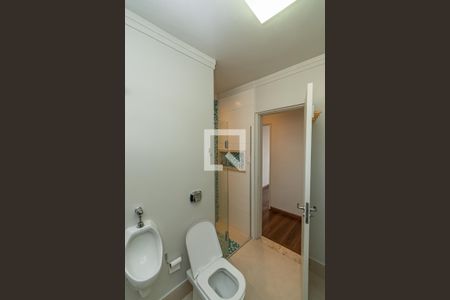 Apartamento à venda com 90m², 3 quartos e sem vaga Apartamento à venda com 90m², 3 quartos e sem vagaBanheiro Corredor