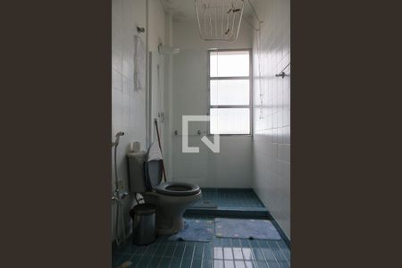 Banheiro de apartamento para alugar com 1 quarto, 40m² em José Menino, Santos