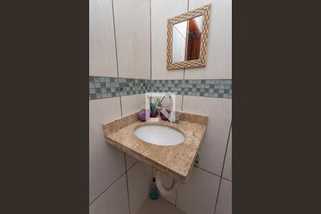 Casa à venda com 144m², 2 quartos e 1 vaga Casa à venda com 144m², 2 quartos e 1 vagaBanheiro da suíte 2