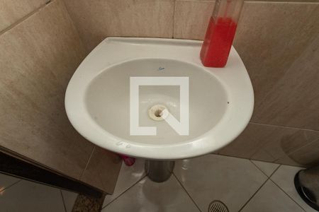 Casa à venda com 144m², 2 quartos e 1 vaga Casa à venda com 144m², 2 quartos e 1 vagaLavabo cozinha