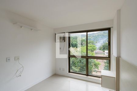 Apartamento à venda com 90m², 3 quartos e 2 vagas Apartamento à venda com 90m², 3 quartos e 2 vagasQuarto 3 - Suíte